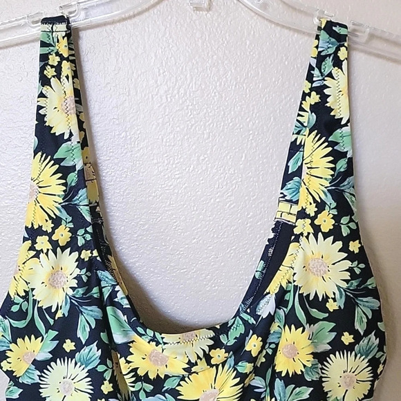 Old Navy Sunflower Square Neck French Cut One Piece Swimsuit - Size 2X - Picture 2 of 7